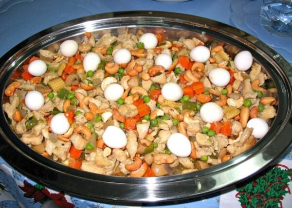 CHICKEN W/ CASHEW NUTS